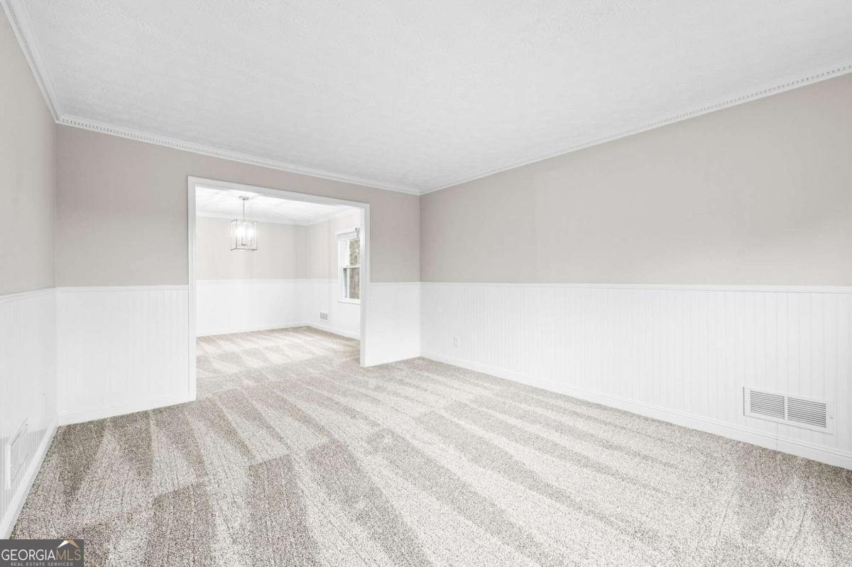 4947 Castlewood Drive Lilburn - Photo 7