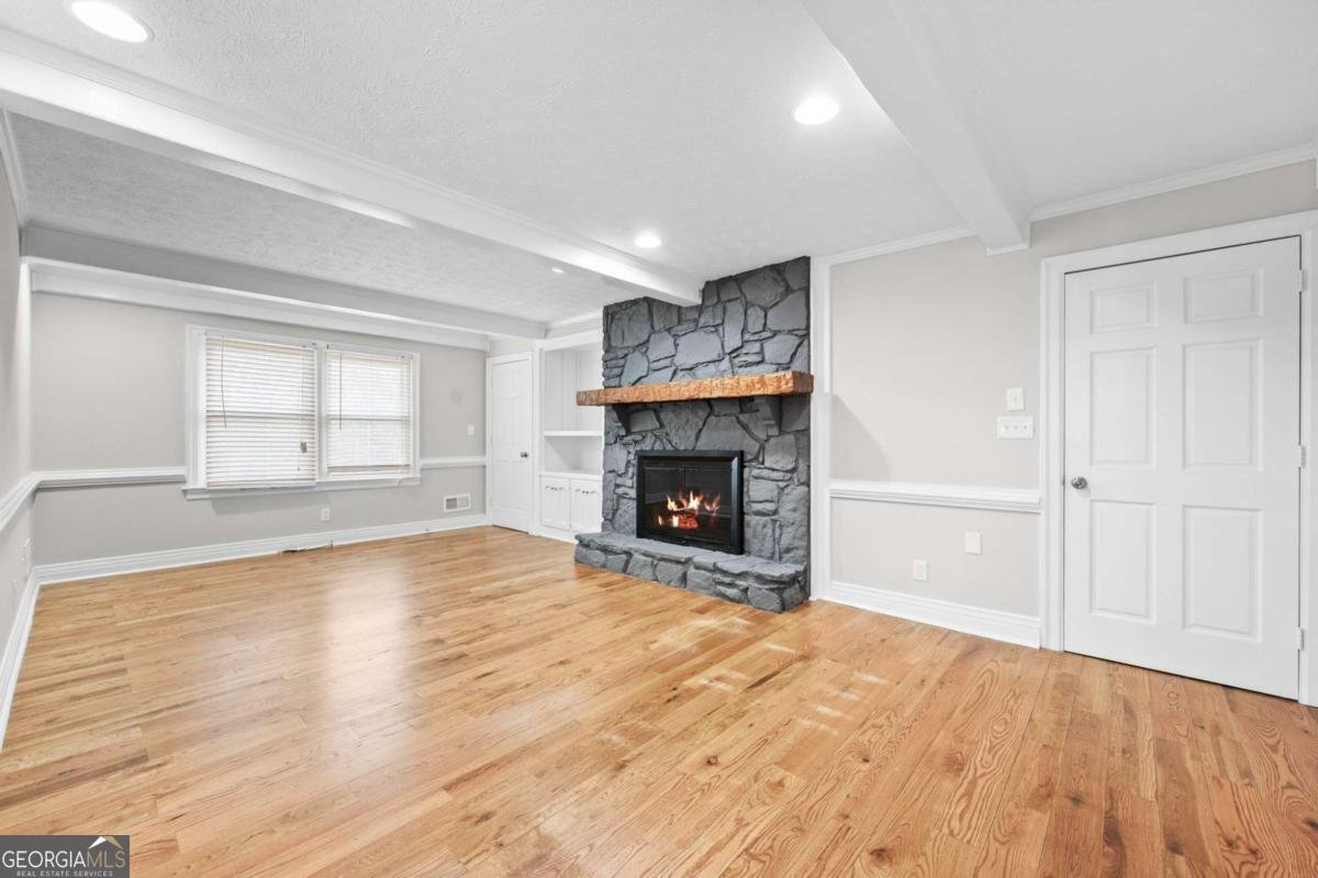 4947 Castlewood Drive Lilburn - Photo 9