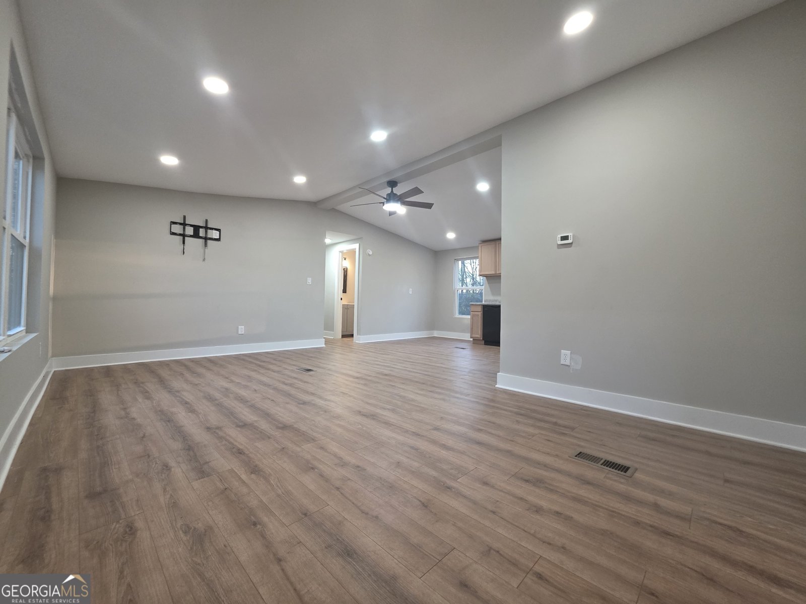 115 Little Street Williamson - Photo 6