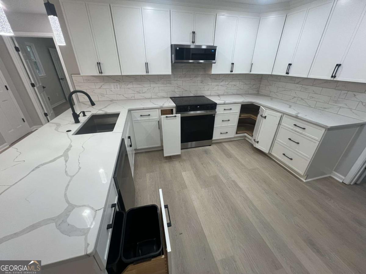 2388 Dakota Trail Lilburn - Photo 17