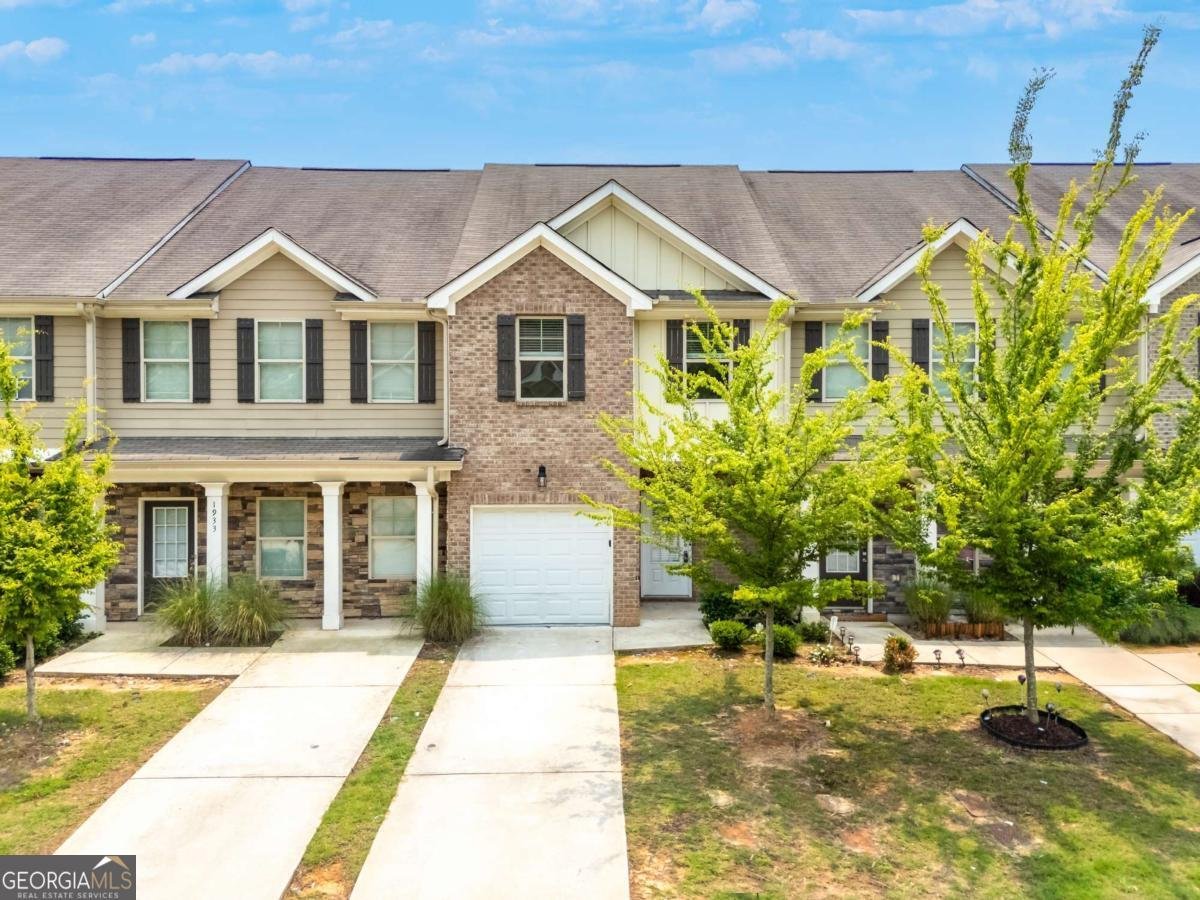 1931 Old Dogwood Jonesboro - Photo 1