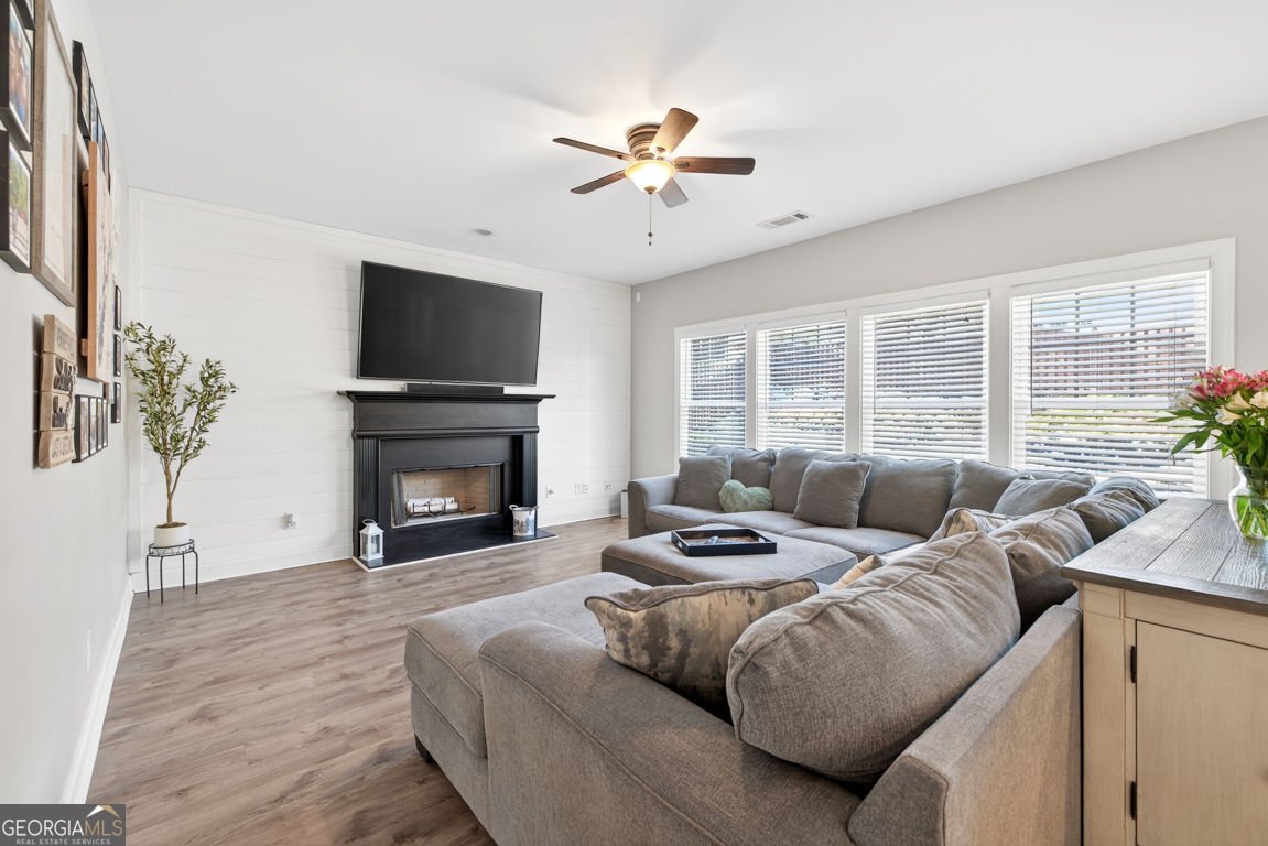 7899 Brass Lantern Drive Flowery Branch - Photo 10