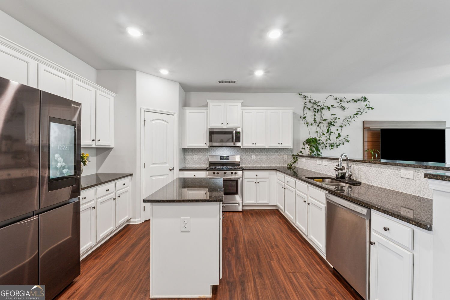 520 Edgemore Road Canton - Photo 7