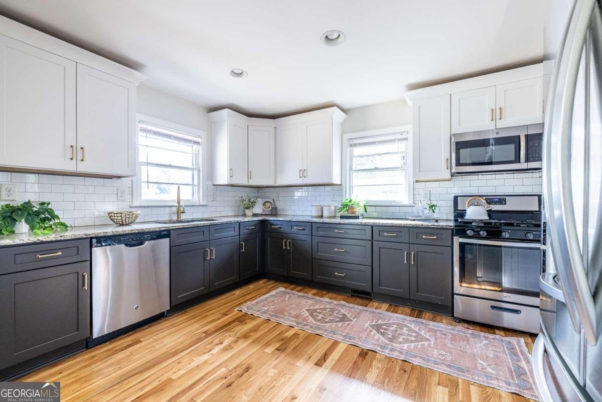 2061 Cloverdale Drive Atlanta - Photo 14