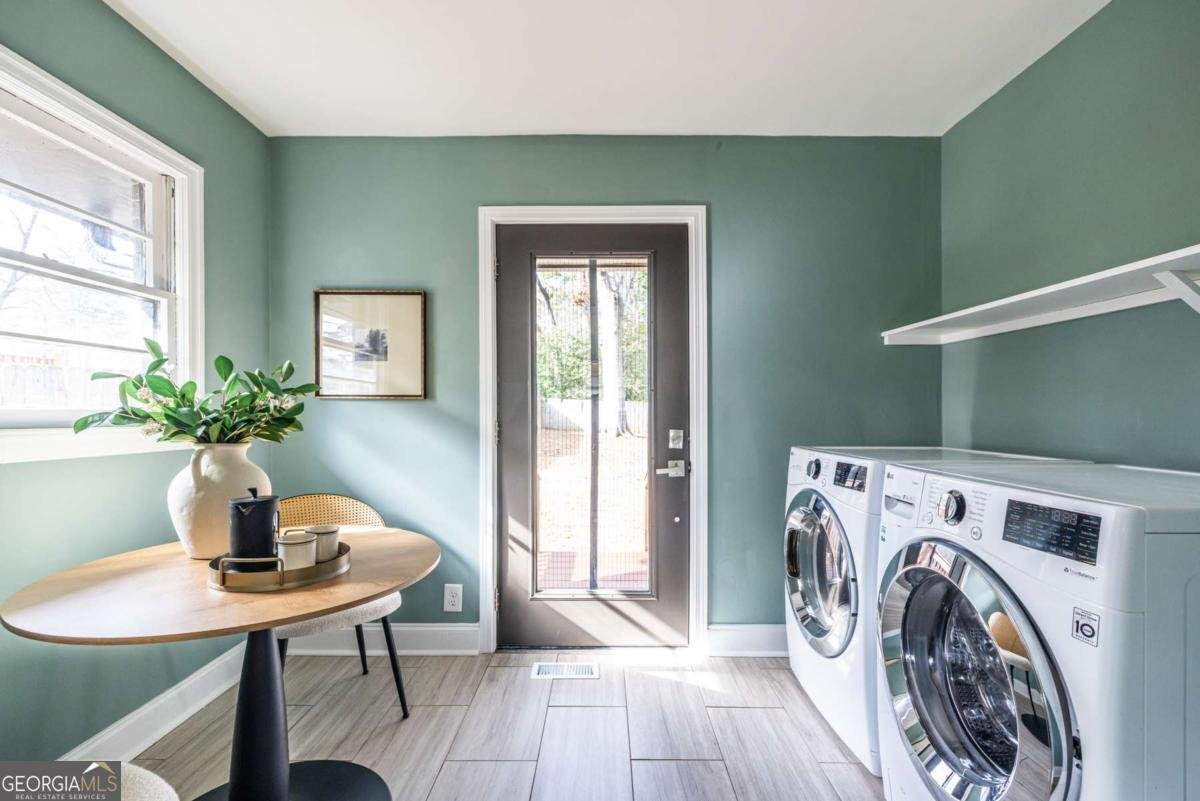 2061 Cloverdale Drive Atlanta - Photo 15