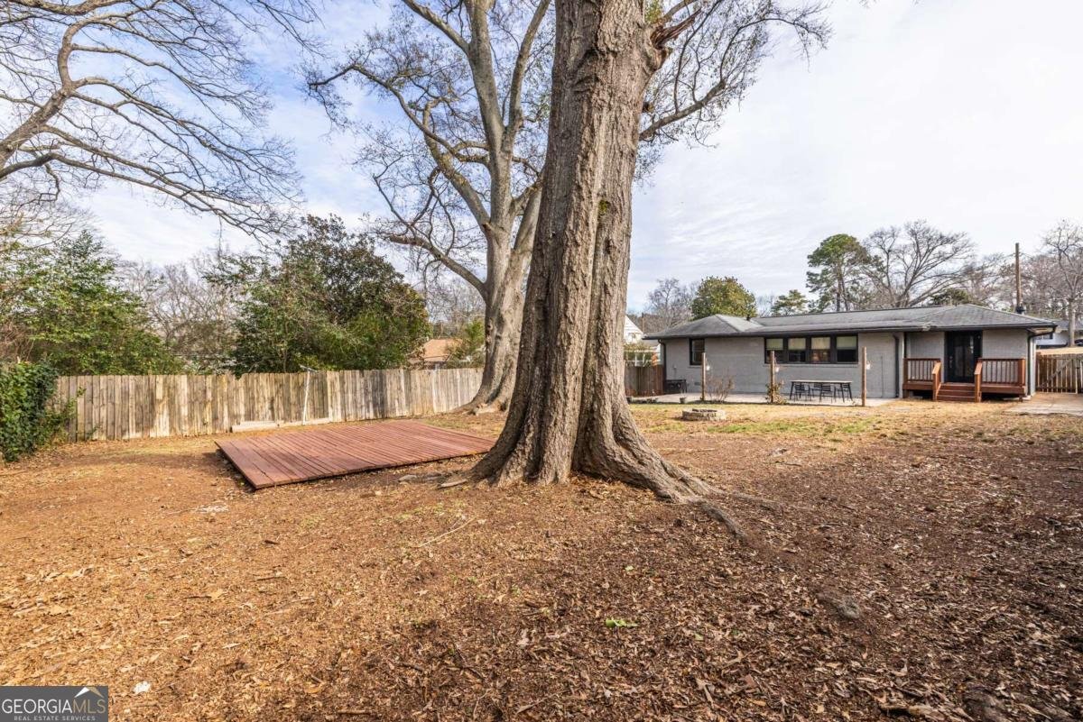 2061 Cloverdale Drive Atlanta - Photo 32