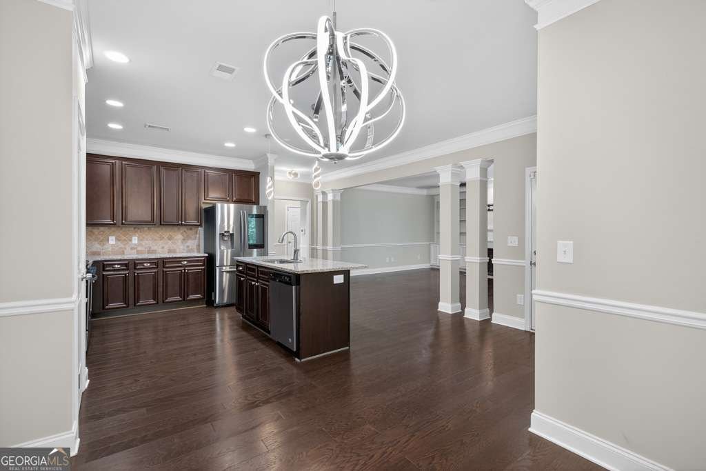 484 CRESTMONT Lane Canton - Photo 18