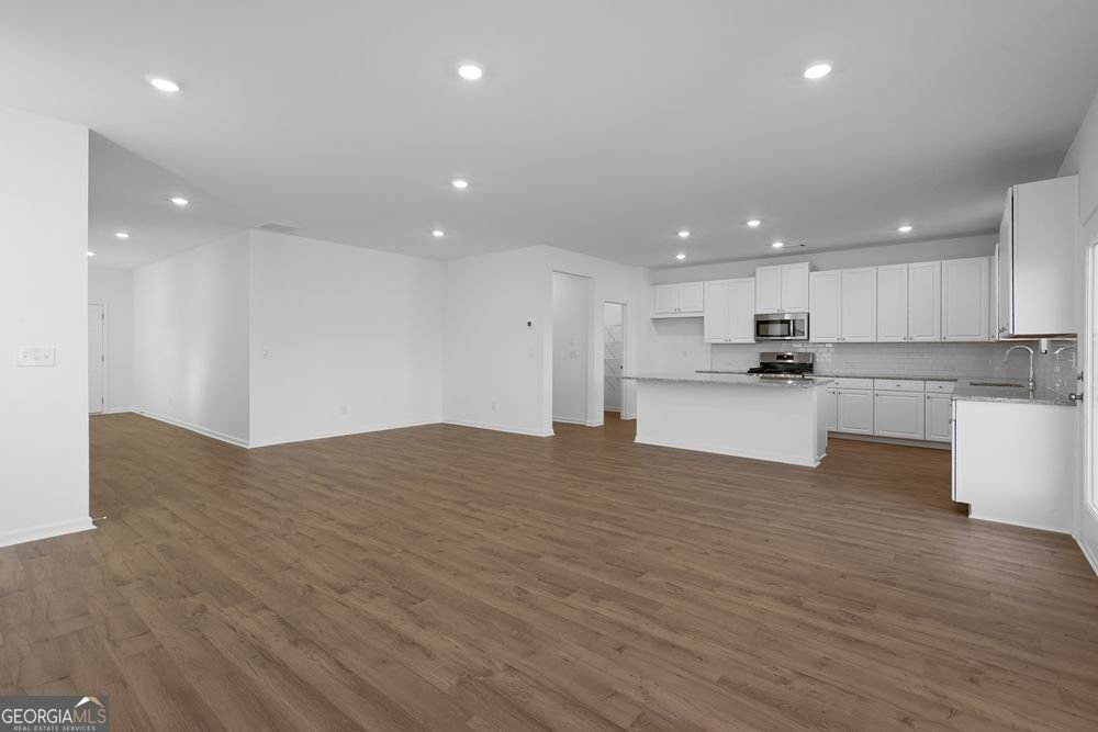 4013 Laurant Path Flowery Branch - Photo 8