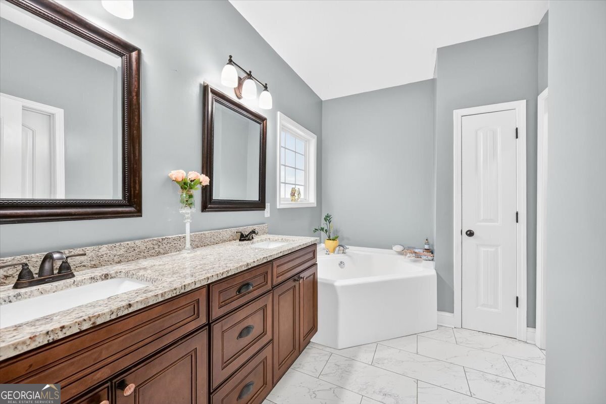 420 Southland Trail Byron - Photo 20