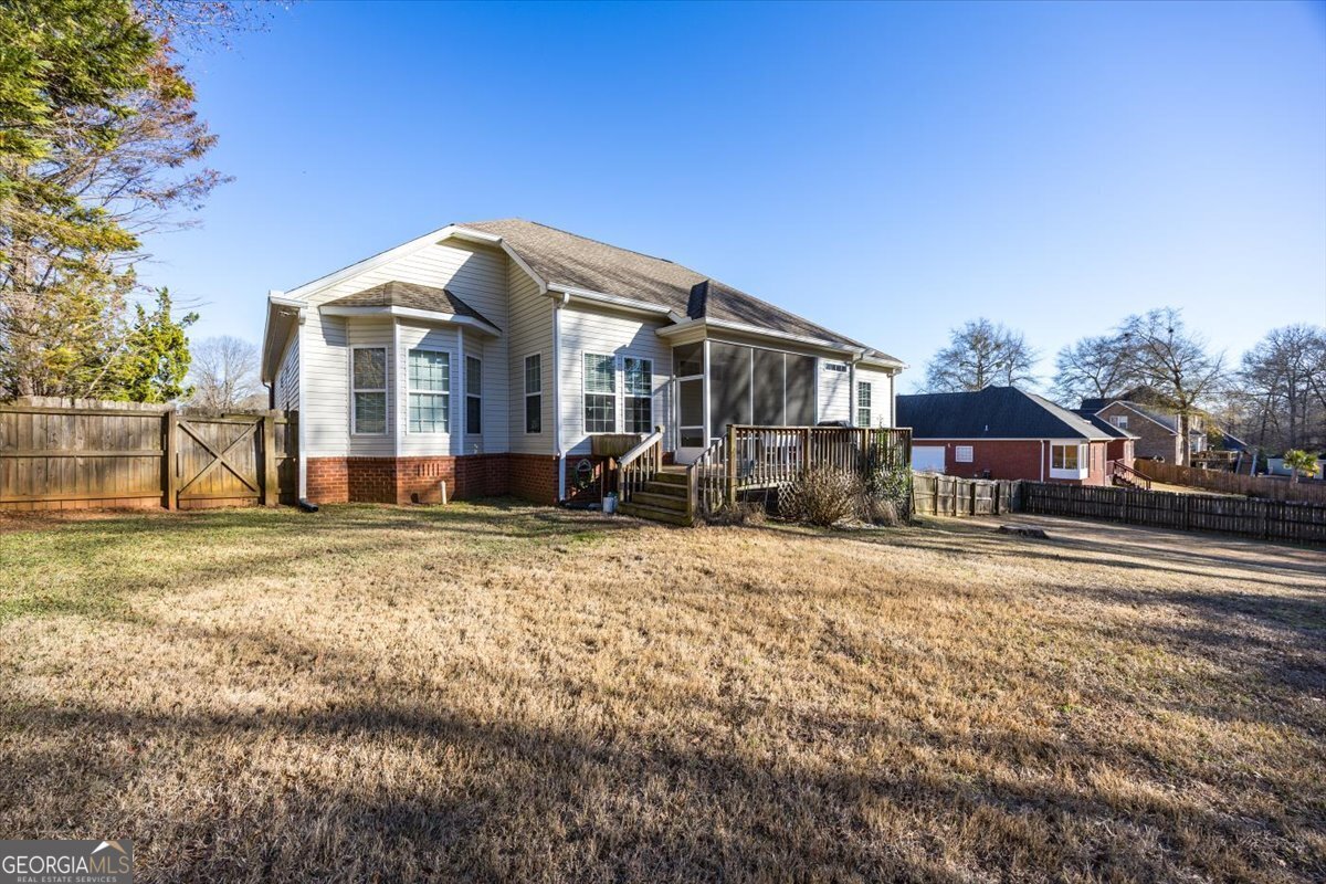 420 Southland Trail Byron - Photo 32