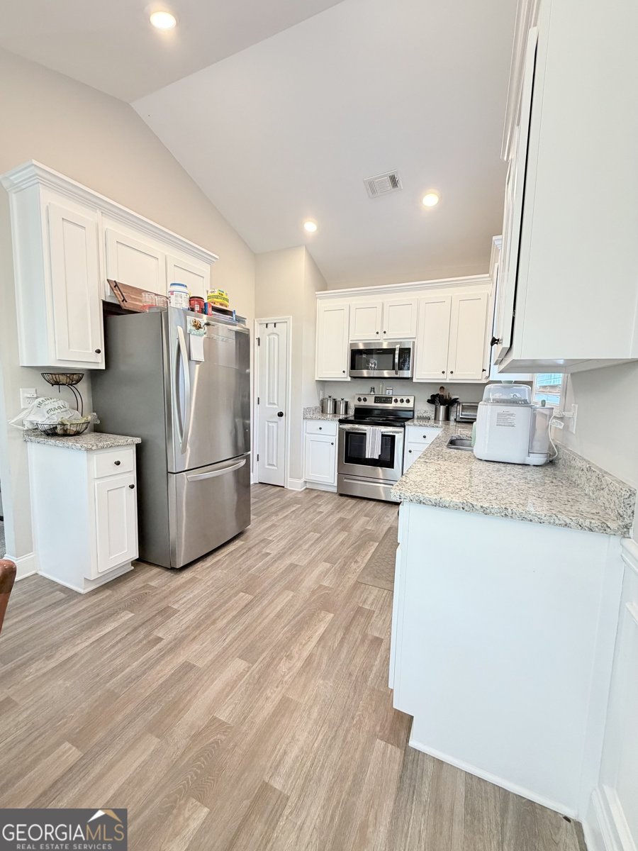 178 Cole Court Drive Commerce - Photo 10