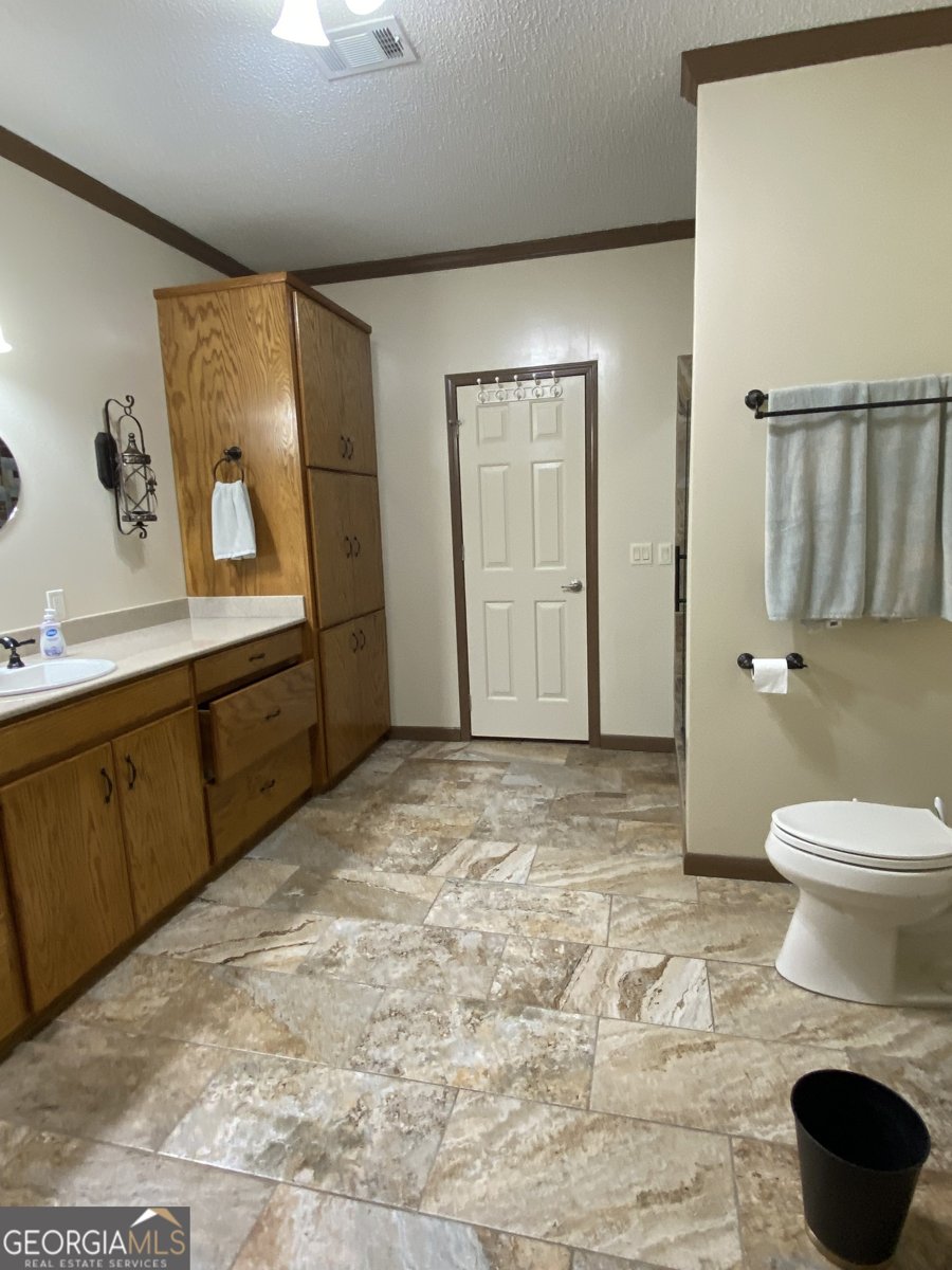 1008 Lakeshore Drive Abbeville - Photo 14