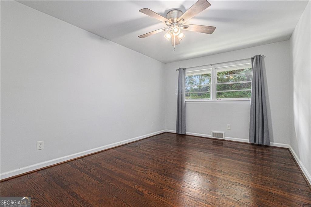 2378 Shallowford Road Atlanta - Photo 16