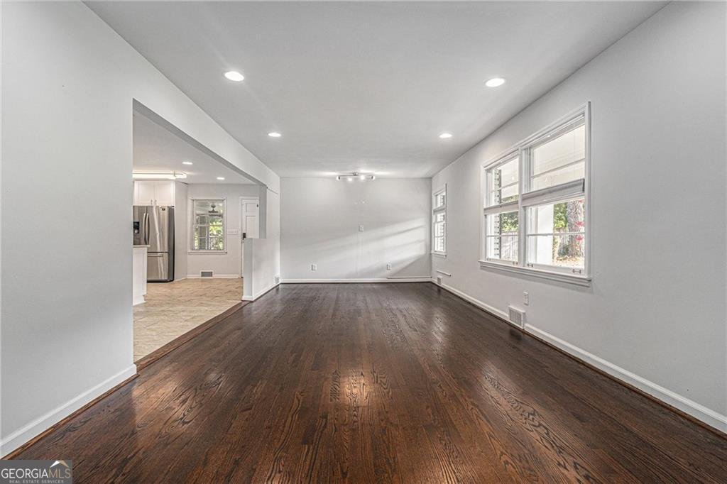 2378 Shallowford Road Atlanta - Photo 7