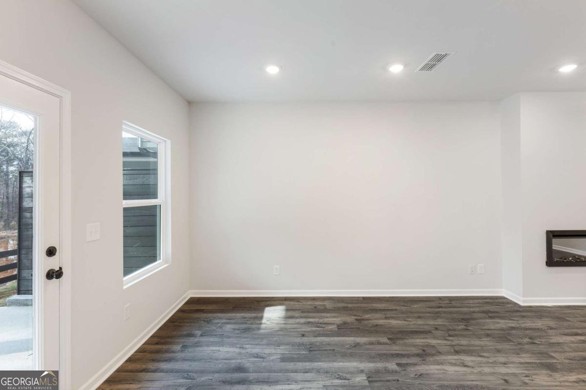 321 Yukon Drive Conyers - Photo 11