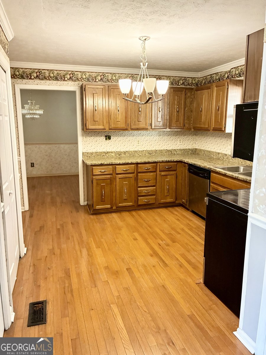 213 Linda Lane Lagrange - Photo 6