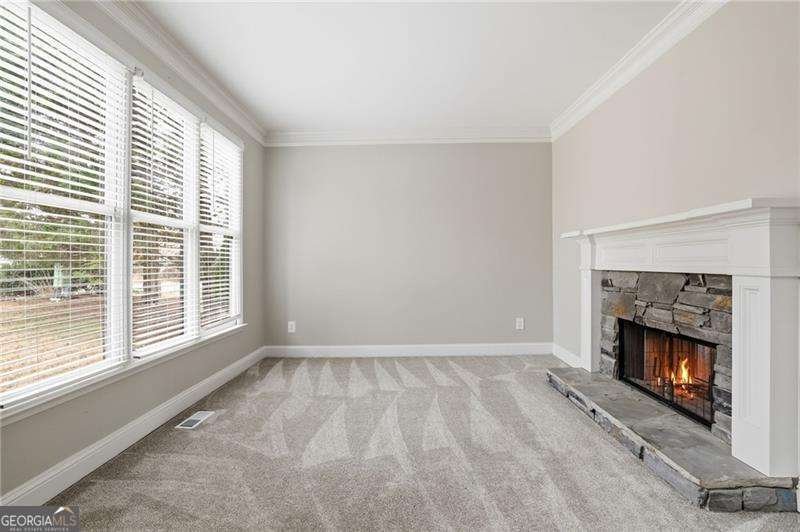 911 Laurel Crest Drive Woodstock - Photo 9