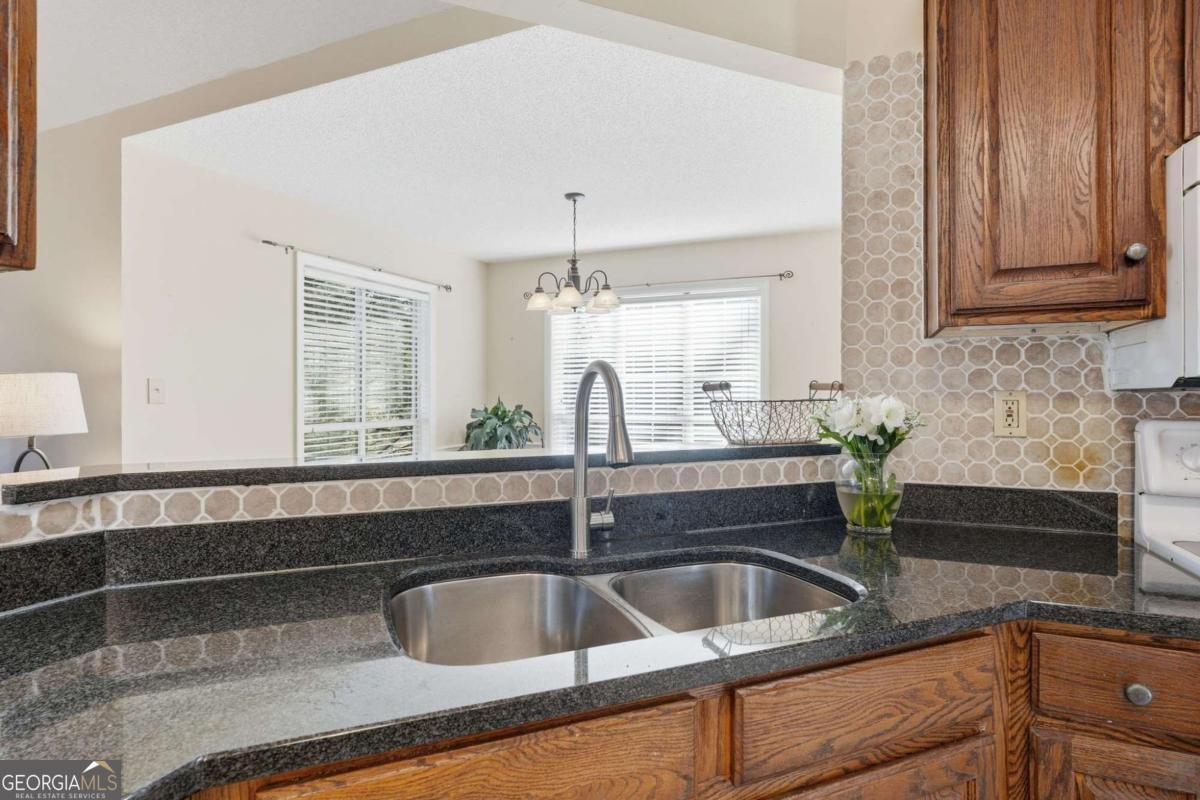 2240 Mcbrayer Court Cumming - Photo 14