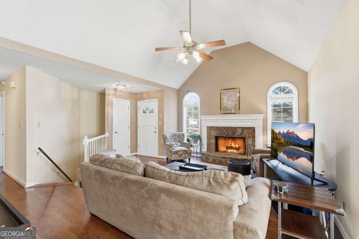 2240 Mcbrayer Court Cumming - Photo 7