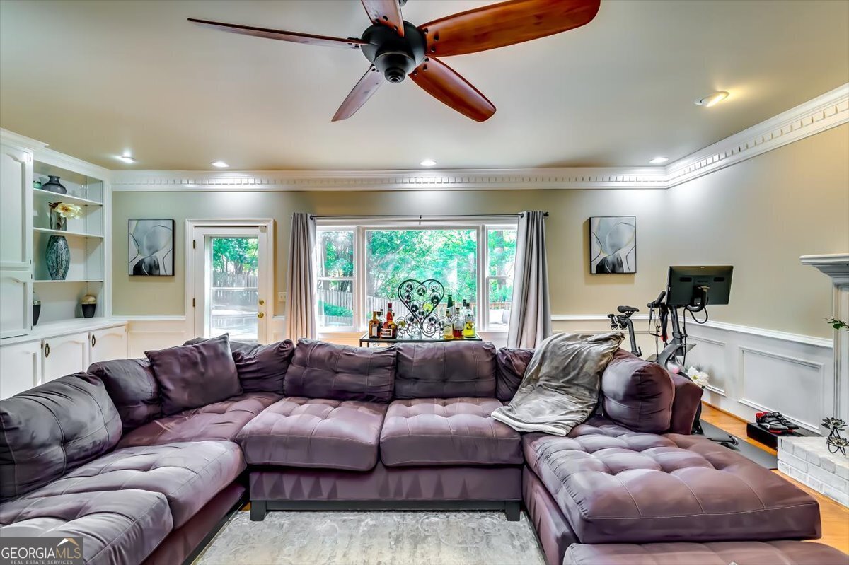 7635 Blandford Place Sandy Springs - Photo 17