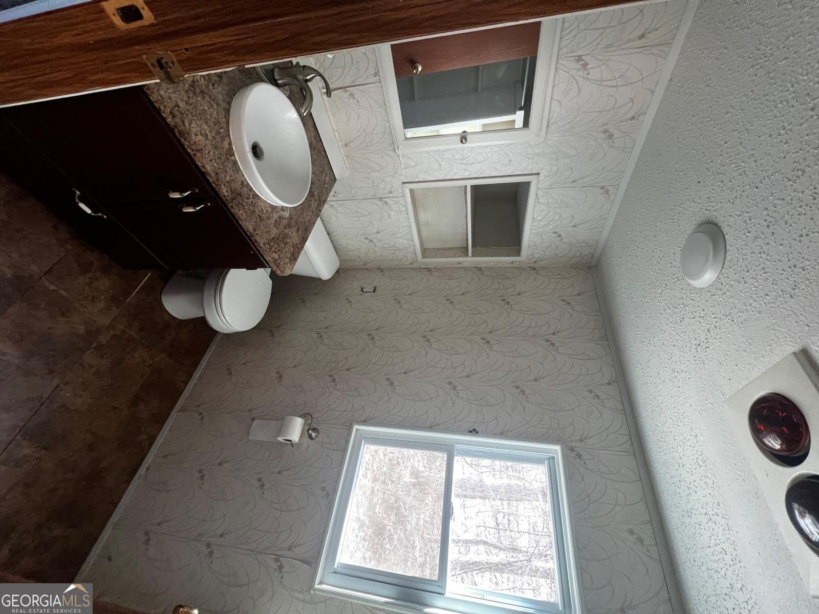 206 Oakridge Drive Cleveland - Photo 8