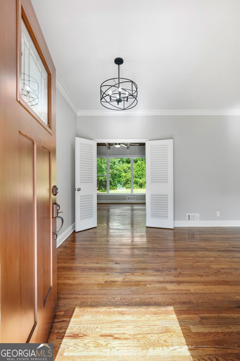 1099 Pine Valley Road Griffin - Photo 6