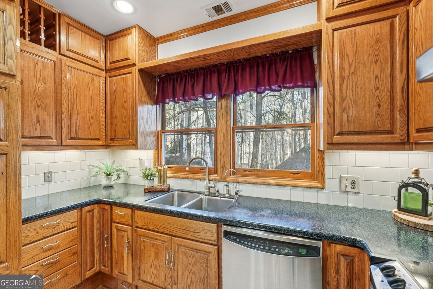 215 Pine Bridge Trail Alpharetta - Photo 11