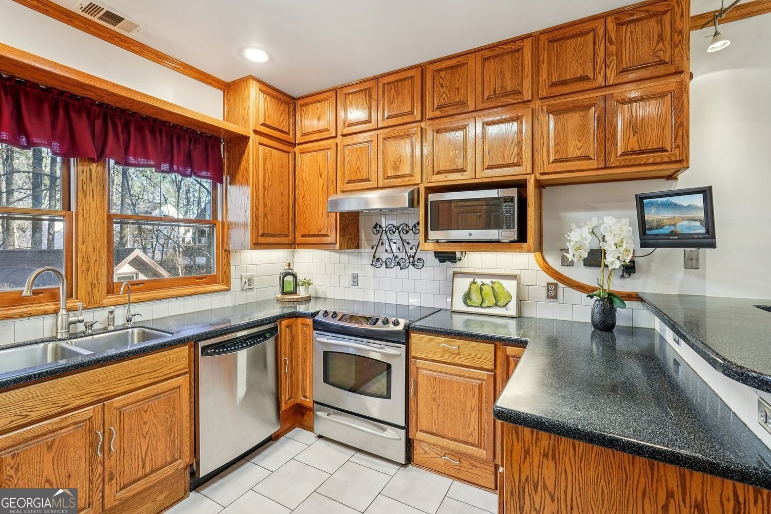 215 Pine Bridge Trail Alpharetta - Photo 9