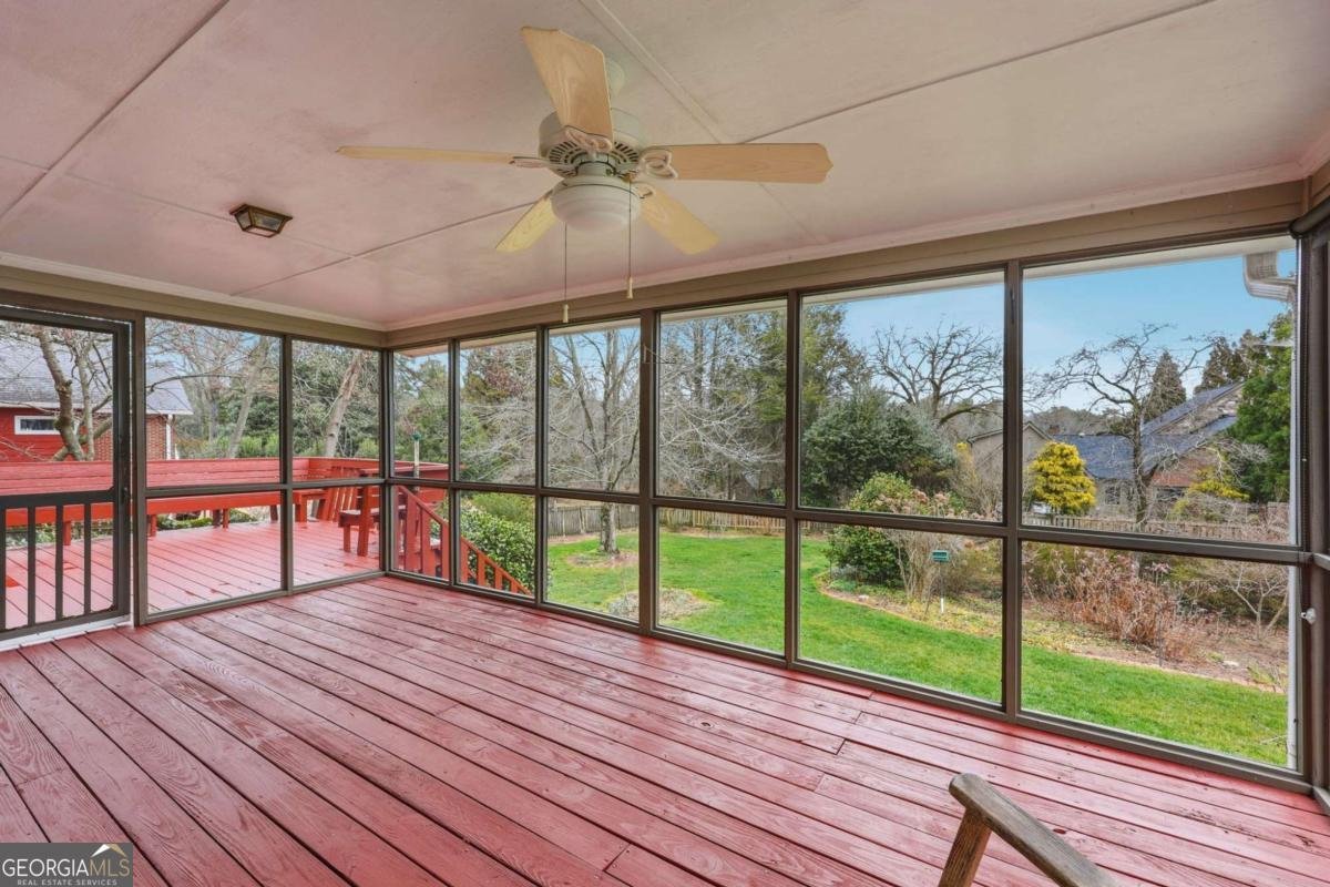 1582 Riverside Drive Gainesville - Photo 10