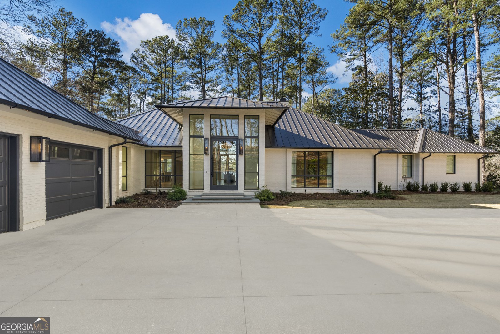 6227 Waterford Road Columbus - Photo 1