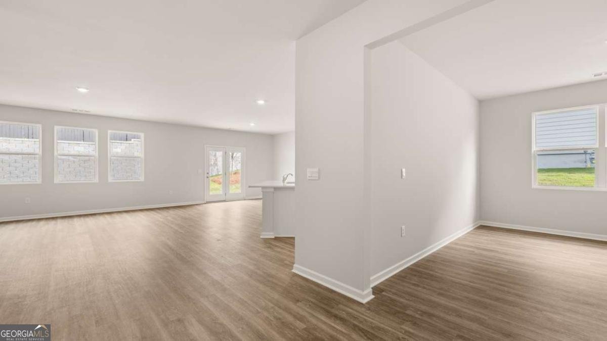 1930 Van Alen Court Dacula - Photo 6