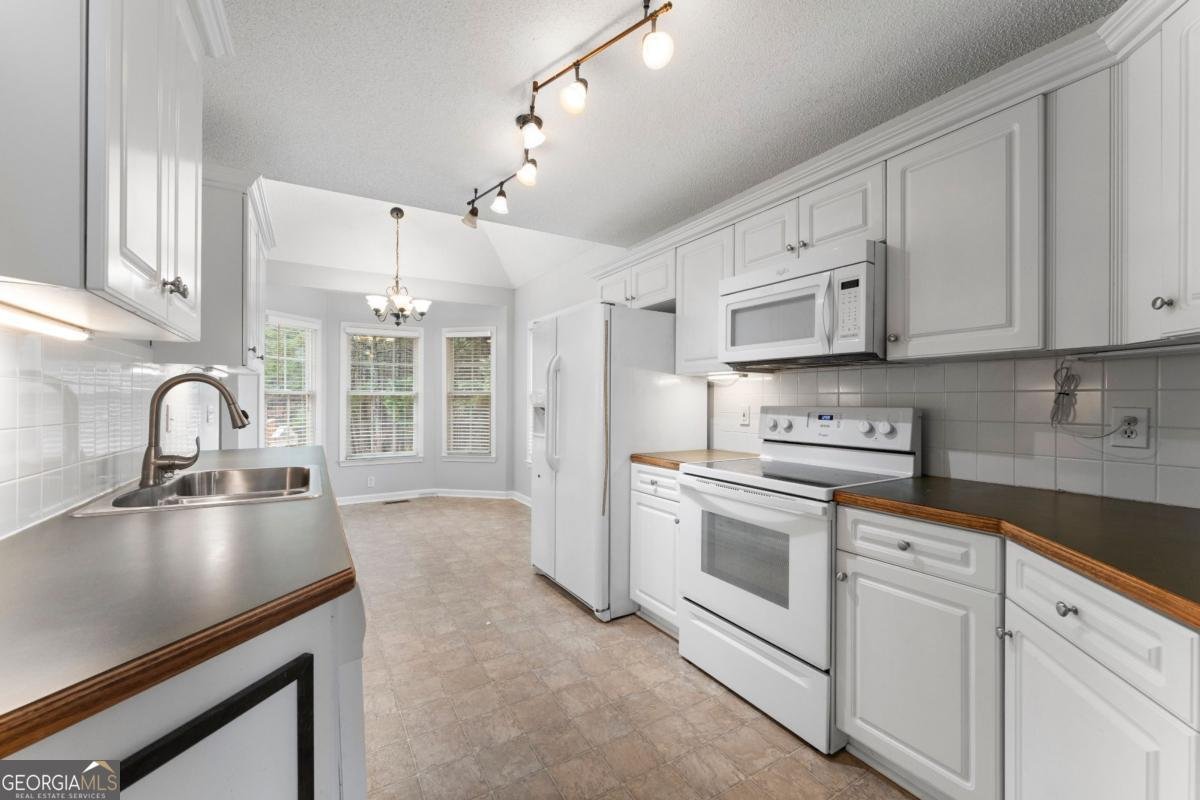 58 Planters Drive Cartersville - Photo 8