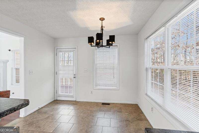 109 Enclave Court Powder Springs - Photo 10