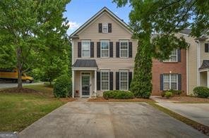 500 Gale Court Alpharetta - Photo 1