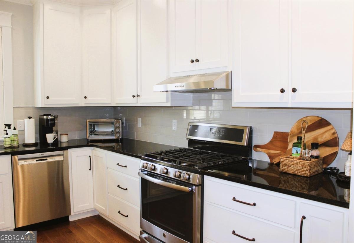 2141 Enterprise Road Madison - Photo 9