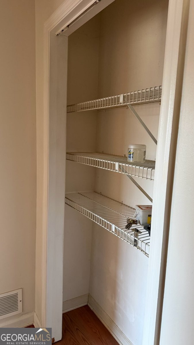 17 Red Top Circle Emerson - Photo 13