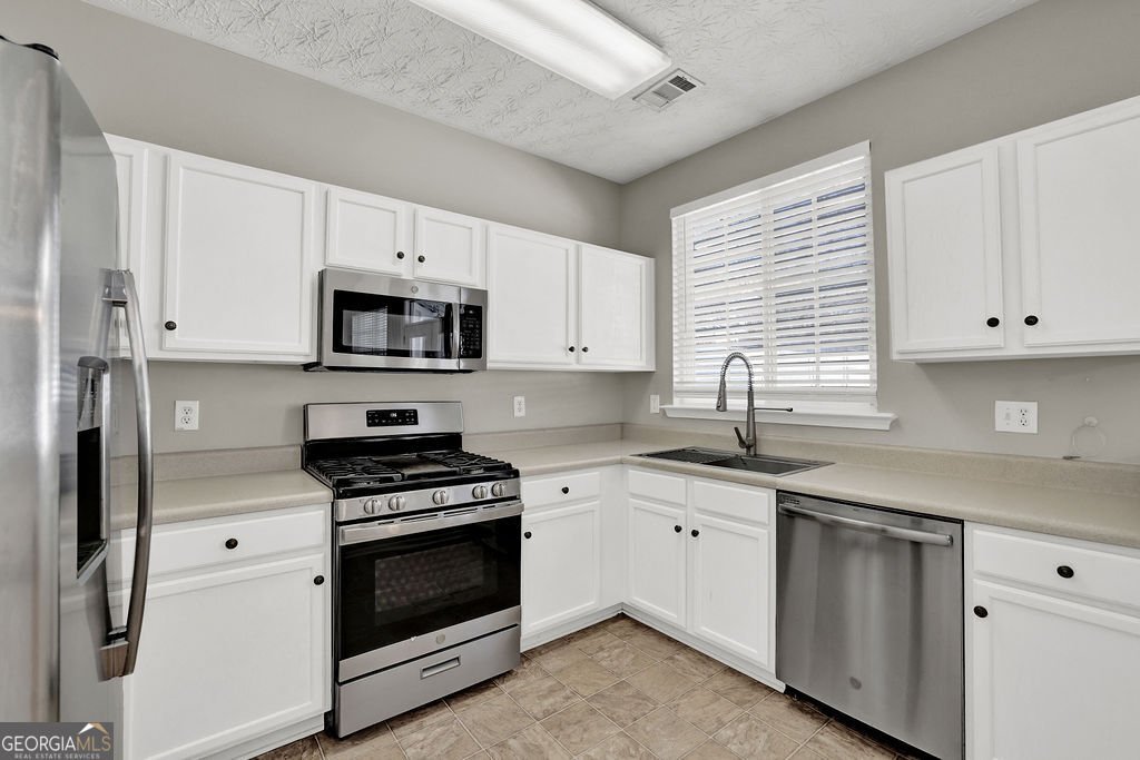 326 Hiawassee Drive Woodstock - Photo 16