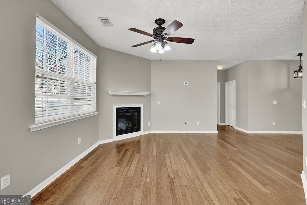 326 Hiawassee Drive Woodstock - Photo 9