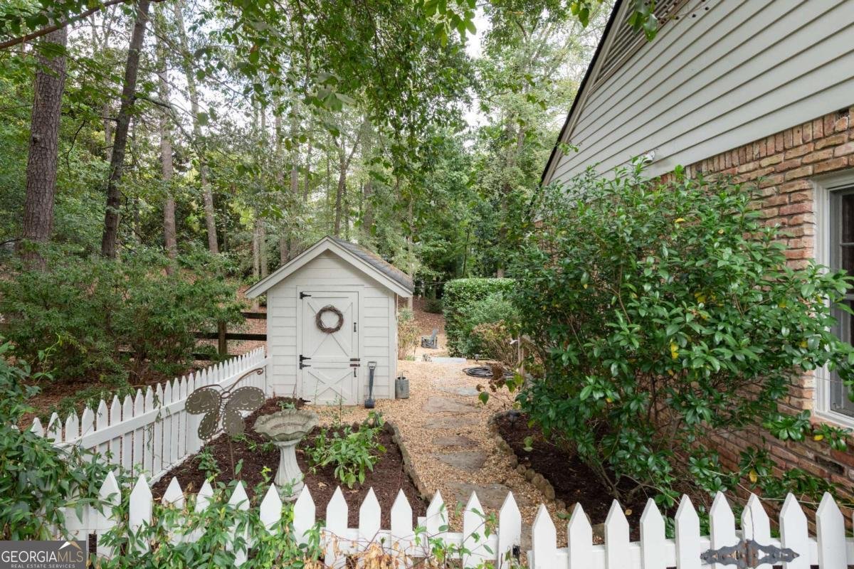 4220 Exeter Close NW Atlanta - Photo 61