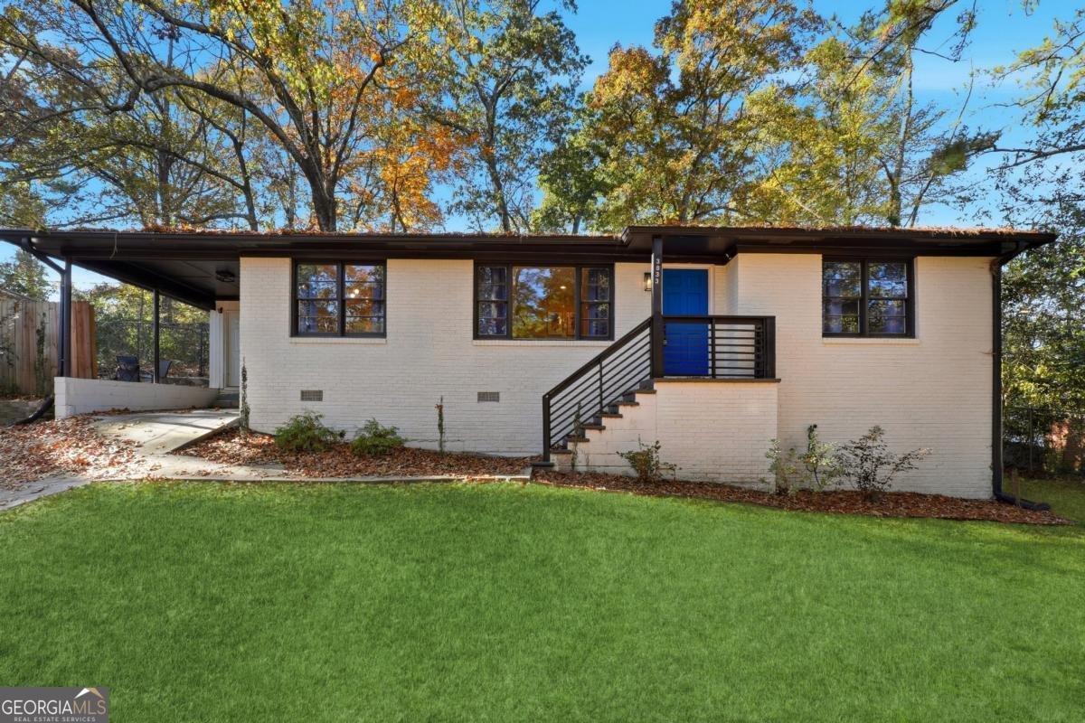 3833 BAKERS FERRY Road Atlanta - Photo 1