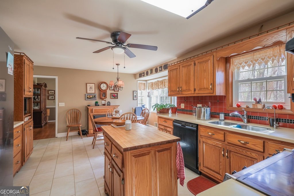 2416 Mount Vernon Road Lithia Springs - Photo 11