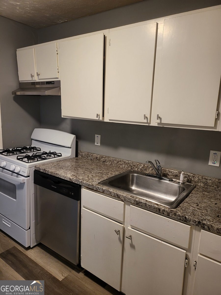 2257 Salt Springs Place Austell - Photo 11