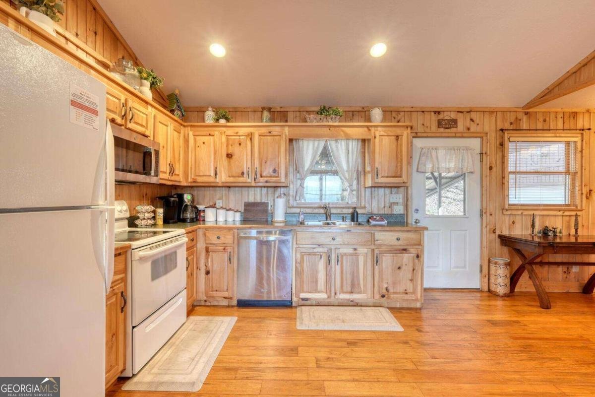 310 Barefoot Hills Road Hiawassee - Photo 15