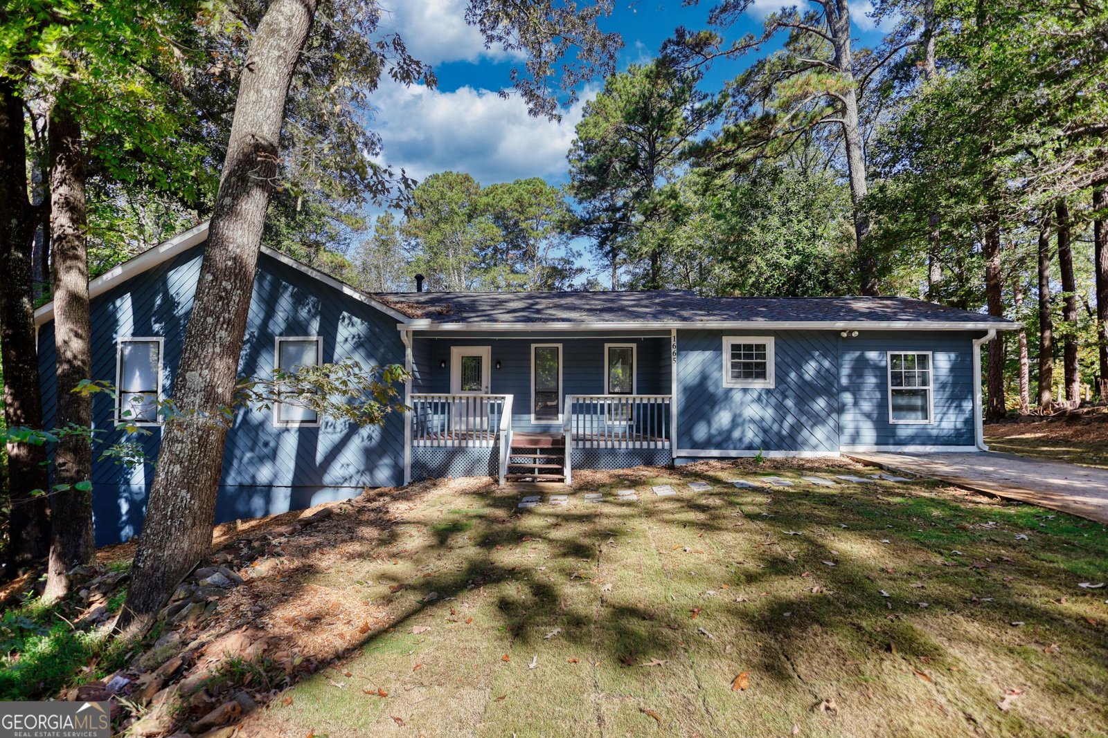 1665 Gordon Road Cumming - Photo 1