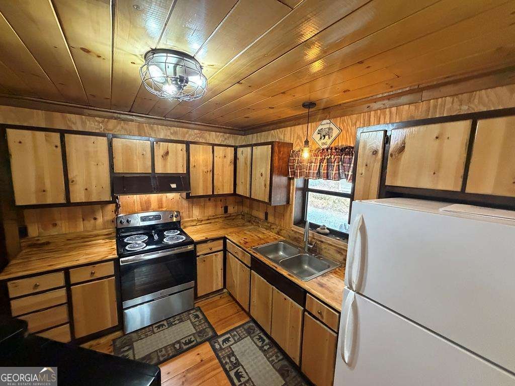 636 Bear Paw Trail Blue Ridge - Photo 16