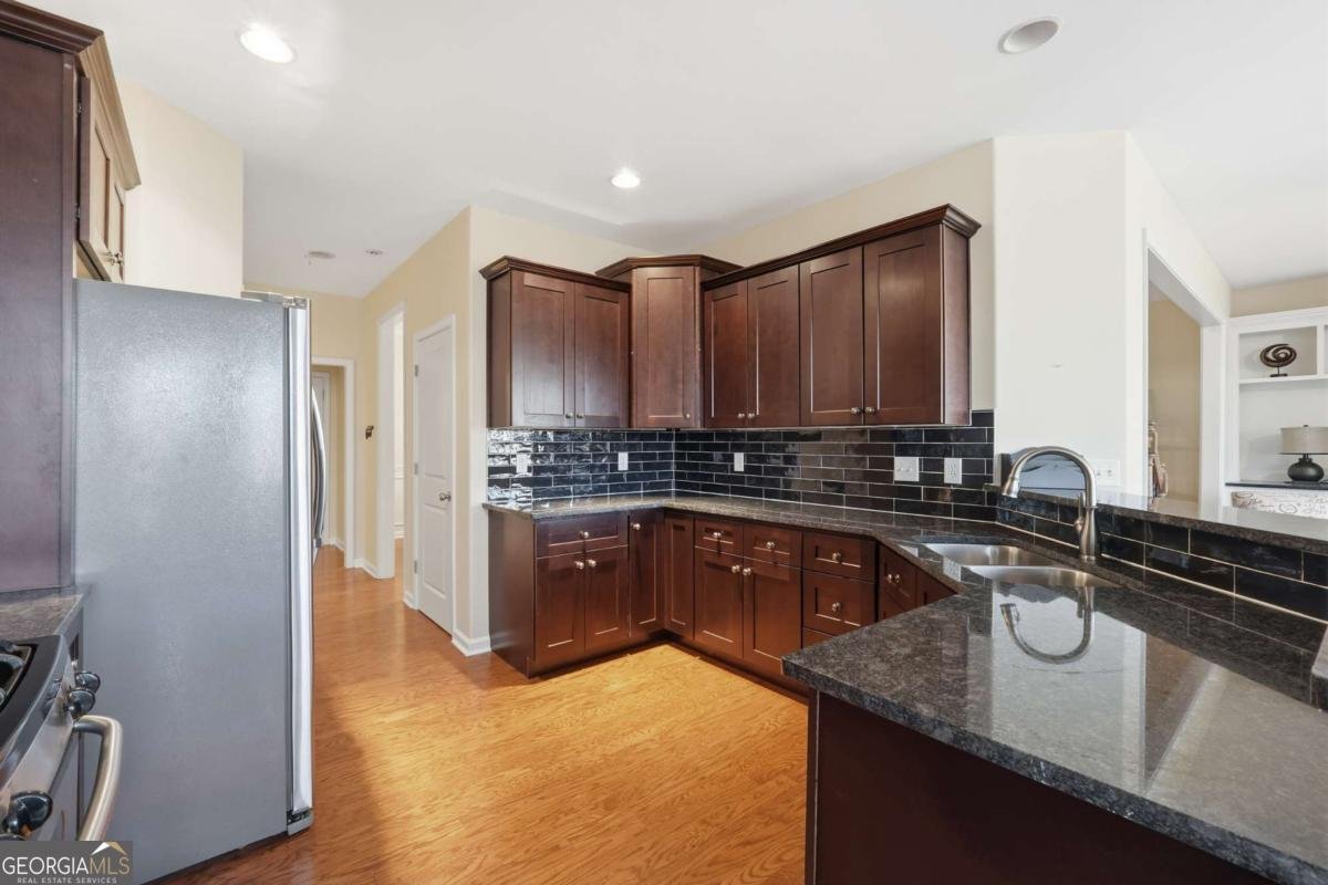 1607 Baxley Pine Trace Suwanee - Photo 9