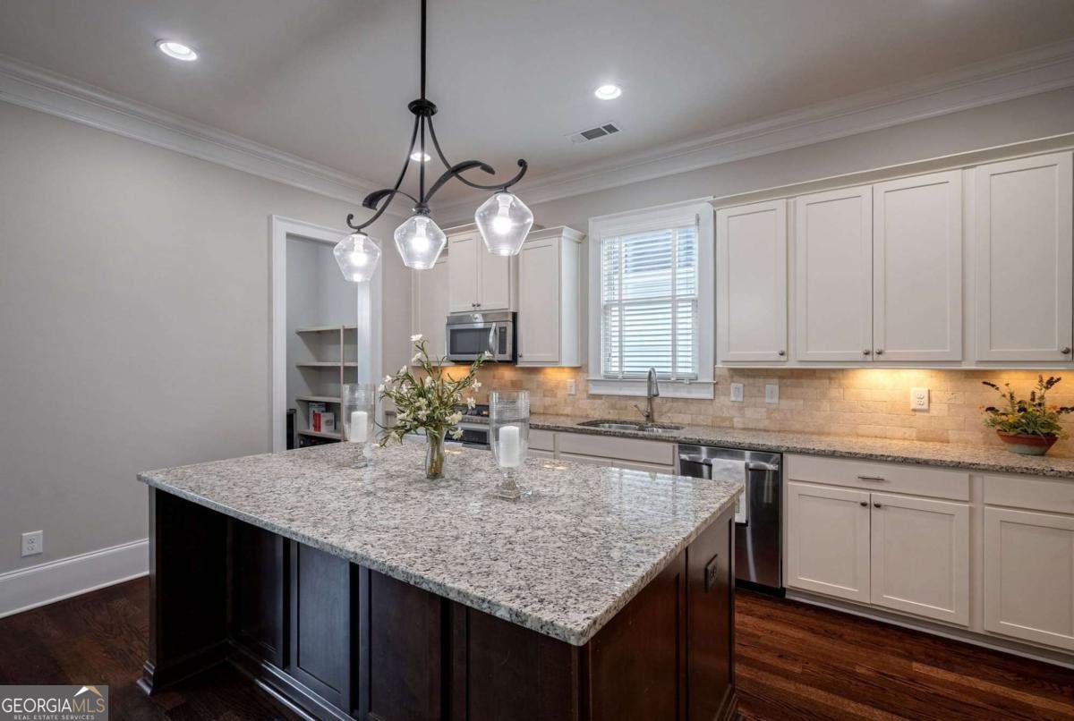 3790 Greenleffe Drive Statham - Photo 9