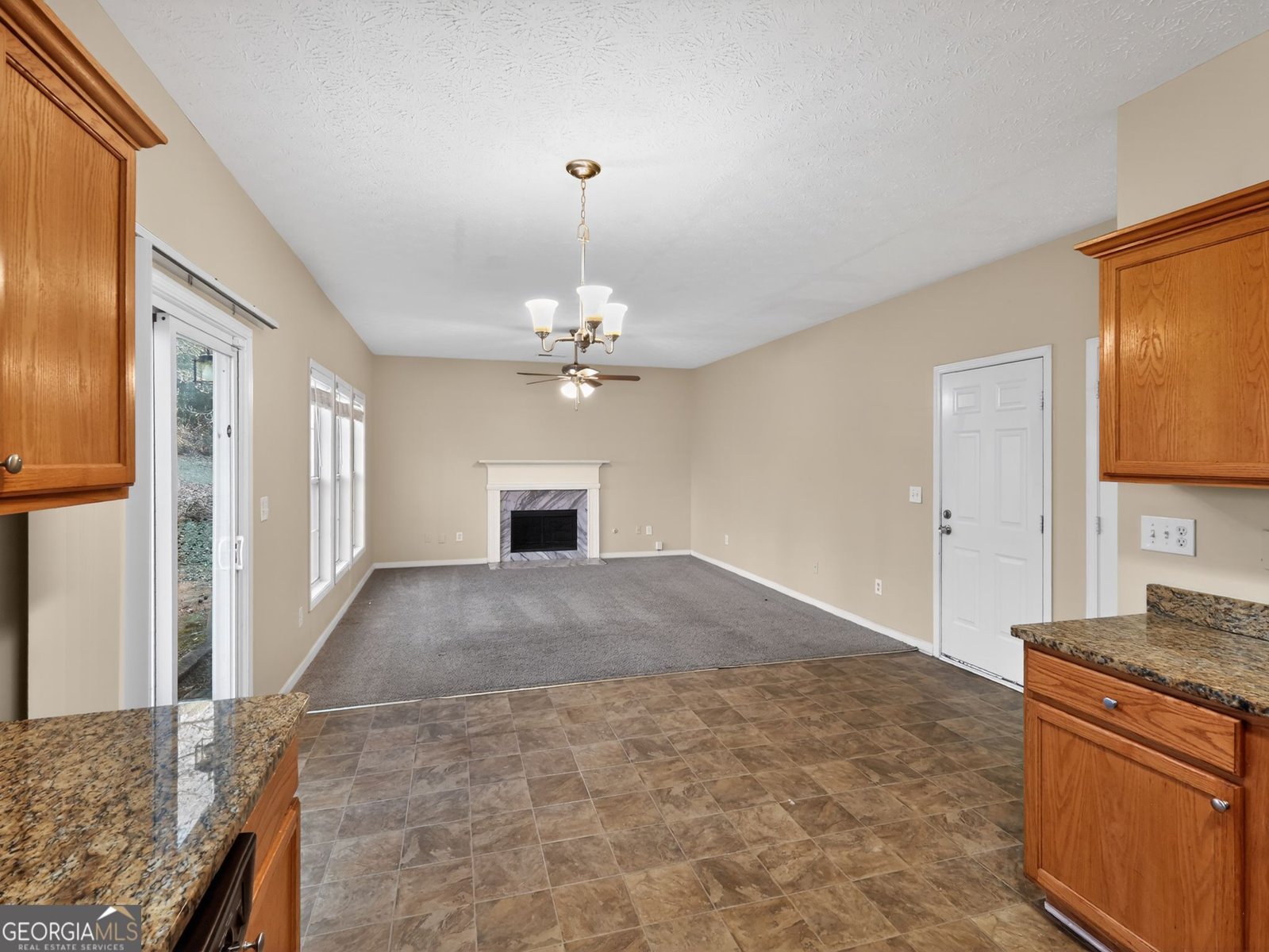 2382 Miller Oaks Circle Decatur - Photo 7