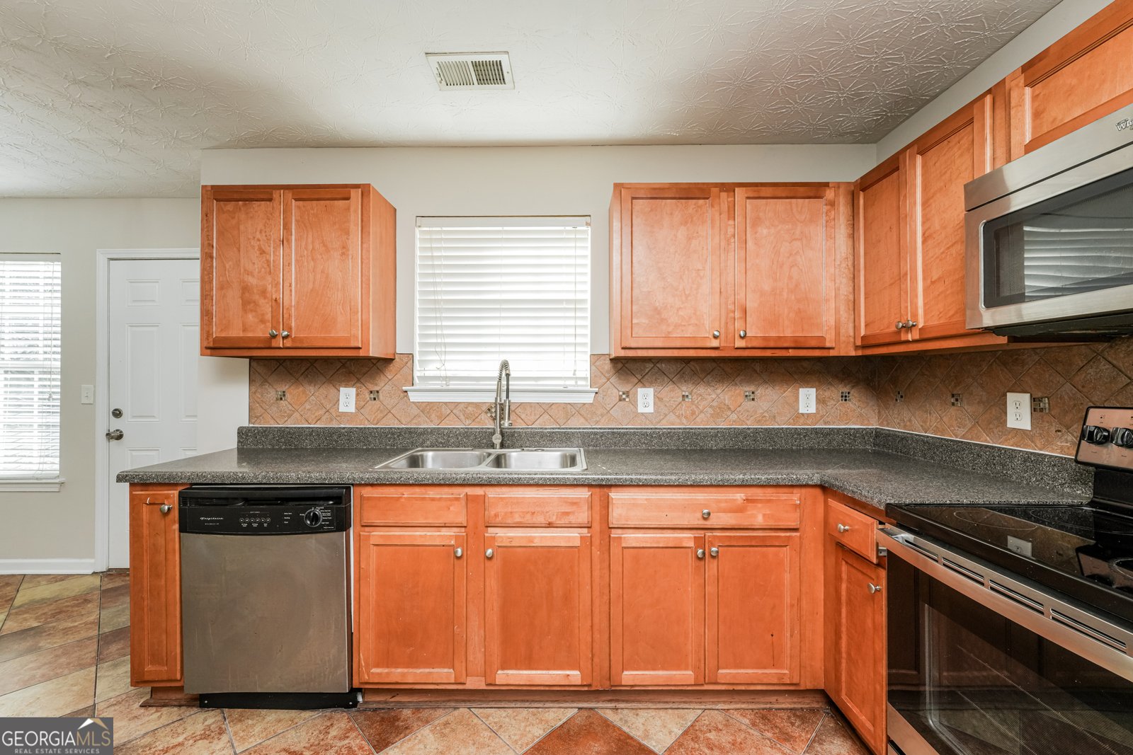 8097 Kylie Court Riverdale - Photo 8