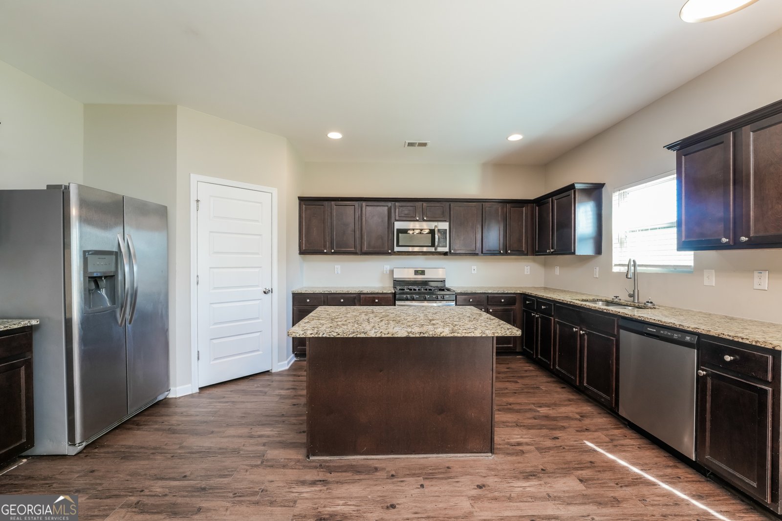 2364 Cornell Circle McDonough - Photo 8